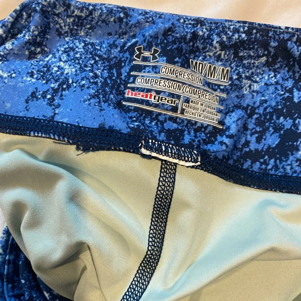 Under Armour compression leggings size medium - Picture 2 of 2